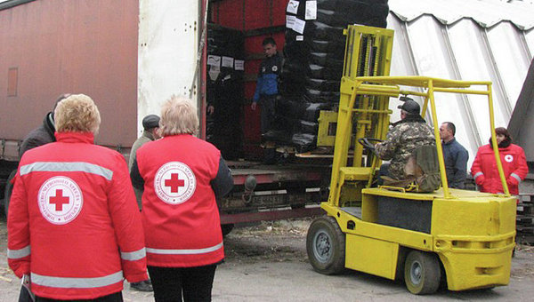В Днепропетровск прибыли 5 грузовиков с гуманитарной помощью из Германии