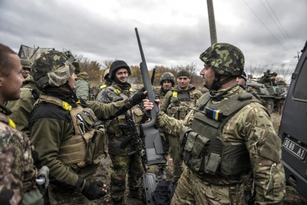 Жизнь и быт подразделений Вооруженных сил Украины в поселке Пески