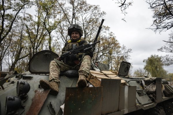 Жизнь и быт подразделений Вооруженных сил Украины в поселке Пески