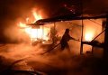 В Черновцах сгорел рынок. Видео