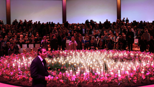 Поминальная церемония по жертвам авиакатастрофы Boeing 777