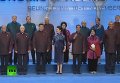 Участники саммита АТЭС сфотографировались в традиционной китайской одежде. Видео