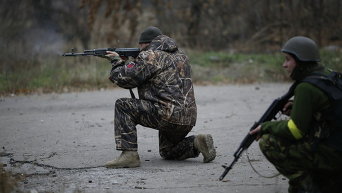 Украинские военные в селе Пески в Донецкой области