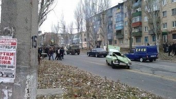 Авария с участием Москвича и БМП в Артемовске