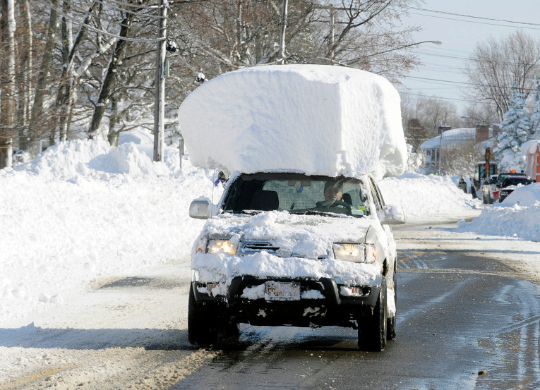 Последствия снегопада в штате Нью-Йорк