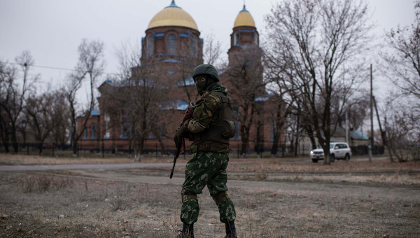 Украинский военнослужащий в Луганской области