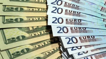 Доллары США и евро