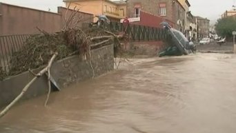 Наводнение во Франции: пять человек погибли. Видео