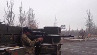 Ополченцы пристреливают крупнокалиберную винтовку АСВК. Видео
