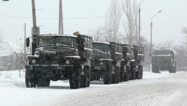 Колонна самоходных гаубиц Гвоздика прошла из Луганска в Донецк. Архивное фото