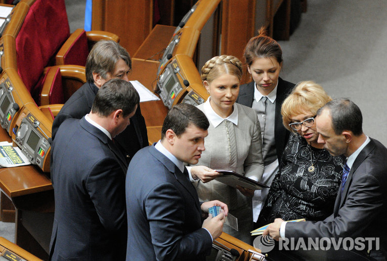 Депутаты обсуждают кандидатов на посты в Кабмине на заседании Верховной Рады