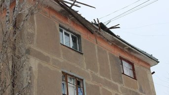 Разрушения в Луганской области из-за обстрела из установок Град. Архивное фото