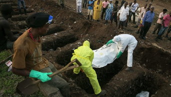 Похороны погибшего от Эболы