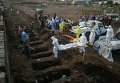 Похороны погибших от Эболы во Фритауне