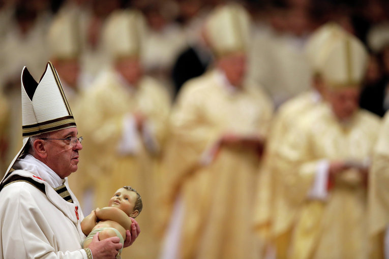 Папа Римский Франциск на Рождественском богослужении в Ватикане