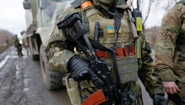 Украинский военный в зоне АТО. Архивное фото