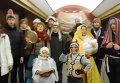 В киевском метро для пассажиров спели колядки