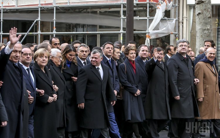 Марш Единства и солидарности с жертвами терактов во Франции