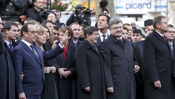 Франсуа Олланд, Ангела Меркель, Маттео Ренци, Петр Порошенко на Марше Единства во Франции