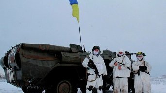 Украинские военнослужащие на Донбассе. Архивное фото