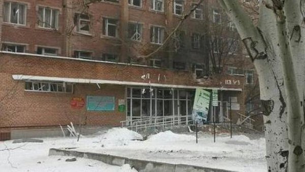 Донецкая горбольница №3 после попадания снаряда