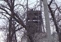 Танки ополченцев прямой наводкой расстреливают наблюдательный пункт ВСУ. Видео