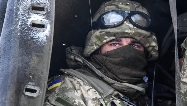 Украинский военнослужащий. Архивное фото
