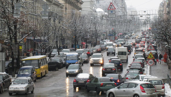 Автомобильные пробки в Киеве. Архивное фото