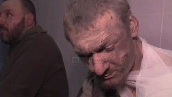 Допрос бойца ВСУ, взятого в плен в донецком аэропорту. Видео