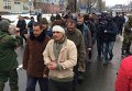 Пленные военнослужащие ВСУ идут по улицам Донецка