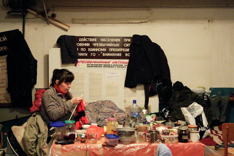 Жизнь в бомбоубежищах Донецка