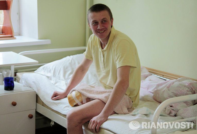 Раненый украинский военный в одной из больниц Донецка