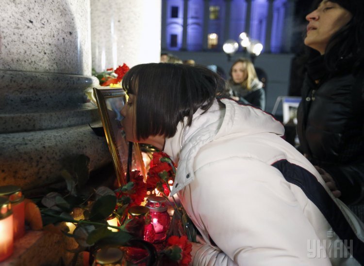 Церемония прощания с лидером Скрябина Андреем Кузьменко на Майдане Незалежности