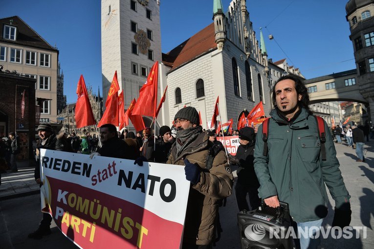 Акции протеста против НАТО в Мюнхене