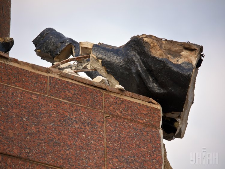 Активисты снесли памятники Артему, Дзержинскому и Карлу Либкнехту в Кривом Роге