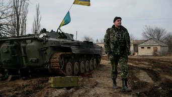 Украинский военный и техника АТО близ Дебальцево
