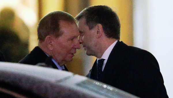 Леонид Кучма и Михаил Зурабов после переговоров в Минске