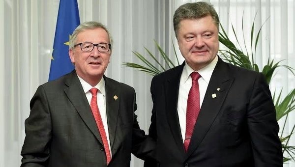 Петр Порошенко и Жан-Клод Юнкер на переговорах в Брюсселе. Архивное фото