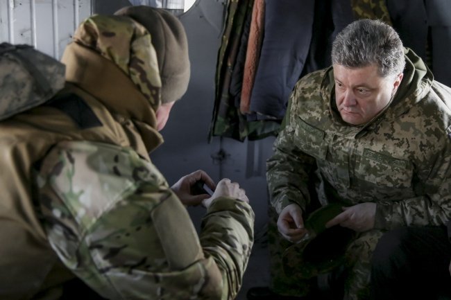 Рабочая поездка Порошенко в Донецкую область, 18 февраля 2015 года