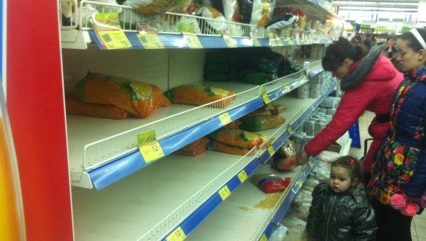 Покупательский бум в магазинах Ильичевска