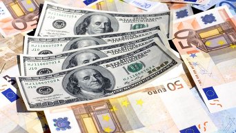 Доллары, евро, банкноты, купюры
