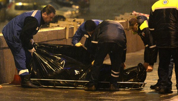 На месте убийства Бориса Немцова в центре Москвы