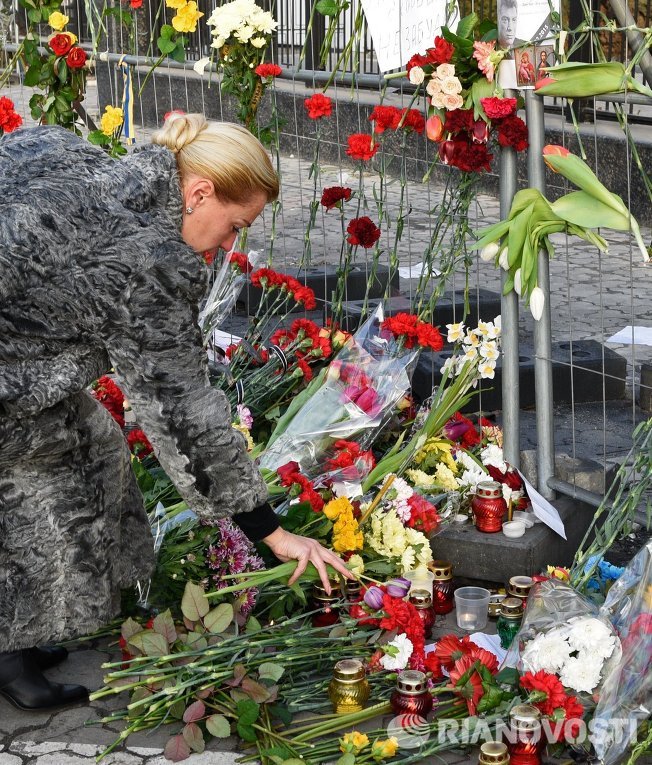 В Киеве почтили память убитого Немцова