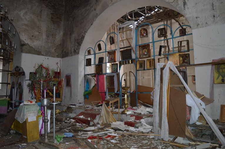 Разрушенный Свято-Троицкий храм в Троицком Попаснянского района