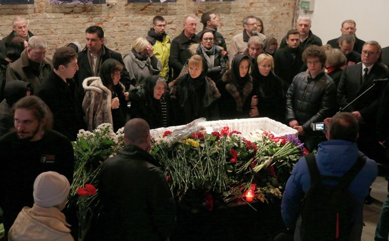 Прощание родственников и друзей с Борисом Немцовым