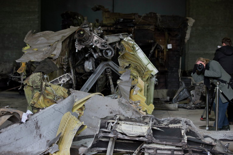 Обломки MH17 на авиабазе в Нидерландах
