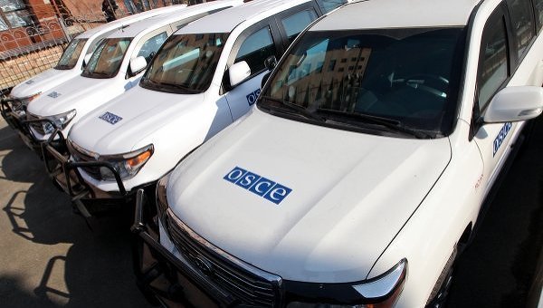 ЕС передал 20 бронированных автомобилей для миссии ОБСЕ в Украине