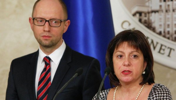 Премьер-министр Арсений Яценюк и министр финансов Наталья Яресько