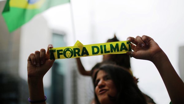Бразильцы требуют импичмент президенту