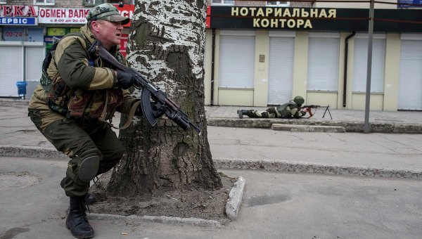 Антитеррористические учения ополченцев в Донецке